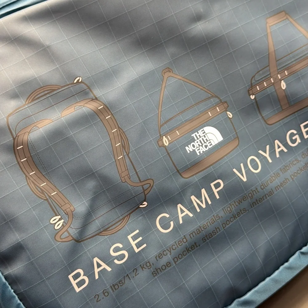 NWT! NEW! The North Face Base Camp Voyage Duffle Backpack -62L Blue Grey Multi